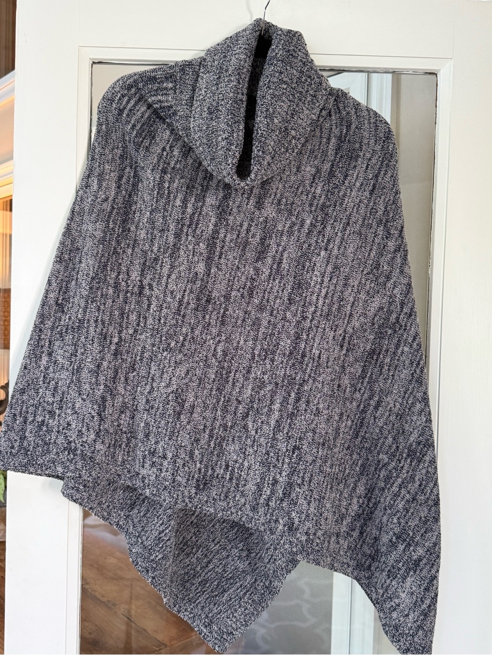 Barefoot Dreams Marled Turtleneck Poncho - Dove Gray One Size fits all - Picture 5 of 5